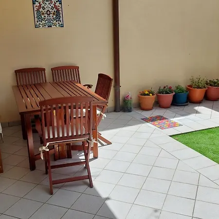 Con Doppio Giardino Vicino Al Centro